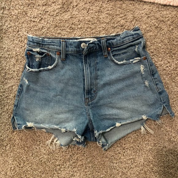 Abercrombie and Fitch Curve Love High Rise Cutoff Shorts - Picture 1 of 4